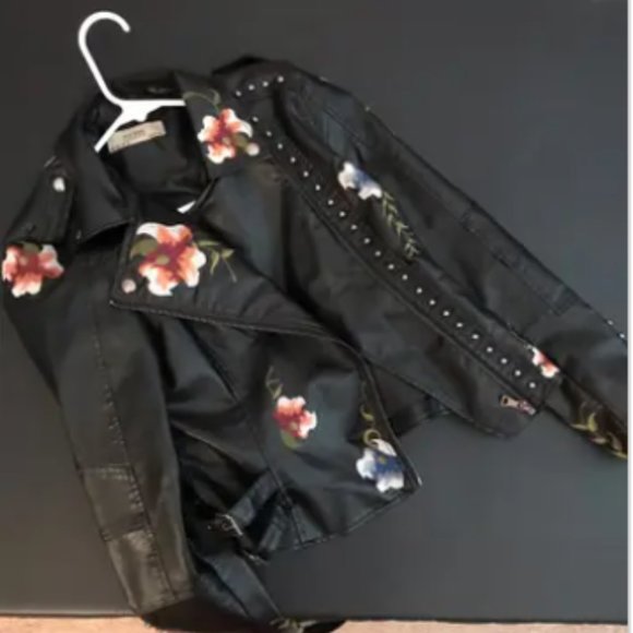 🌟Host Picks🌟 JAPANESE STYLE FLOWER EMBROIDERED FAUX - Picture 7 of 7